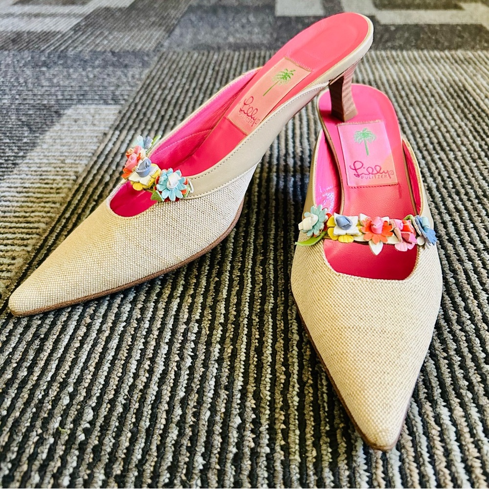 Lilly Pulitzer Natual Linen Lucky Flowers Pointed Toe Kitten Heel Mules size 6 M